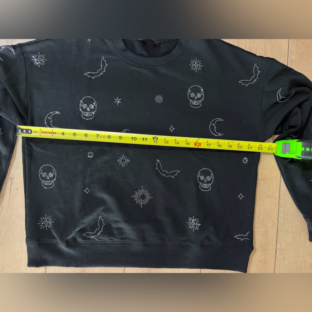 Marled Black Men's Sweater with Skull and Moon Design - Picture 2 of 8